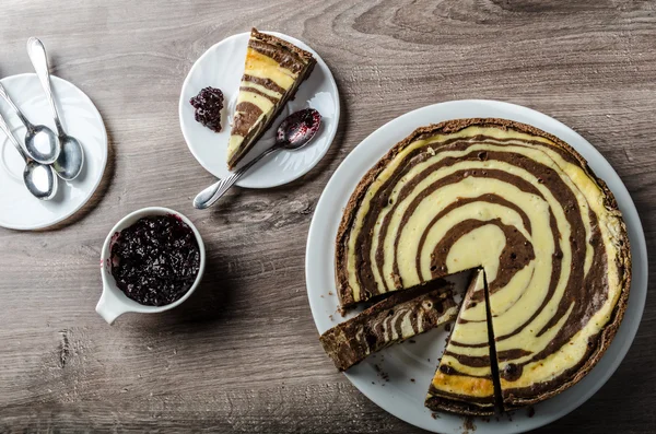 İki tonlu cheesecake — Stok fotoğraf