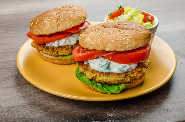 Vegetarian chickpea burger — Stock Photo, Image