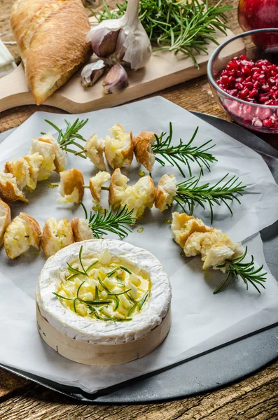 Prepareing for Baked Camembert with Garlic & Rosemary — Stock Photo, Image