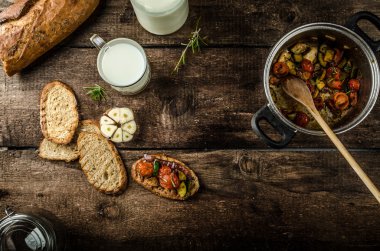 Bruschetta Akdeniz sebze ile