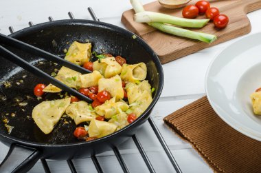 ev yapımı tortellini