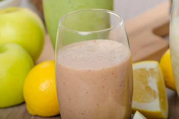 Smoothie caseiro fresco — Fotografia de Stock