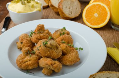Kızarmış yağlı mantar suyu ile tedavi