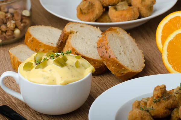 Breaded fried mushrooms with juice — Stock Image Breaded fried mushrooms with juice Royalty Free Stock Photos