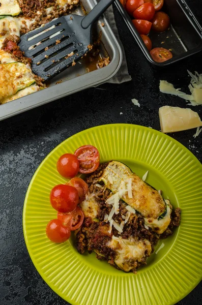 Lasanha de fita de abobrinha sem macarrão — Fotografia de Stock