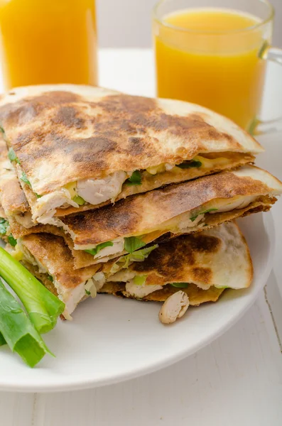 Turkije quesadillas — Stockfoto