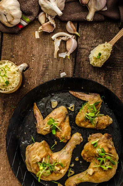 Bio roast chicken with herbs and garlic, couscous — Stock Photo, Image