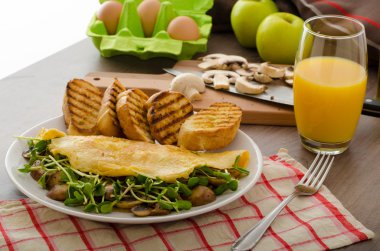 Mantar ve Microgreen omlet