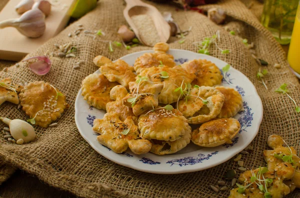 Savory puff pastry — Stock Photo, Image