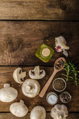 Biyo sarımsak, baharatlar ve yabani mantar ev Bahçe