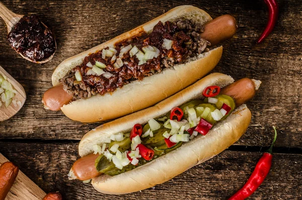 Peperoncino e hot dog vegetariano — Foto Stock