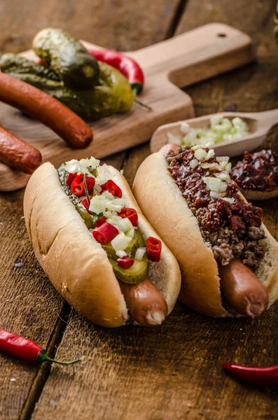 Peperoncino e hot dog vegetariano — Foto Stock