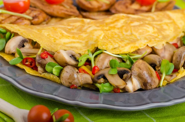Vegetarian omelet, eat clean — Stock Photo, Image