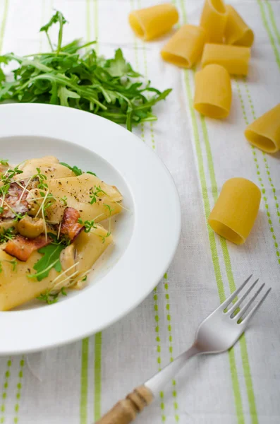 Italienska rigatoni — Stockfoto