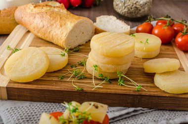 Çek kokuşmuş peynir - Olomoucke tvaruzky