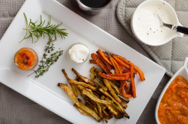 Sağlıklı sebze cips - patates kızartması pancar, kereviz ve havuç