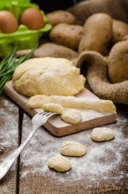 Gnocchi hazırlanıyor