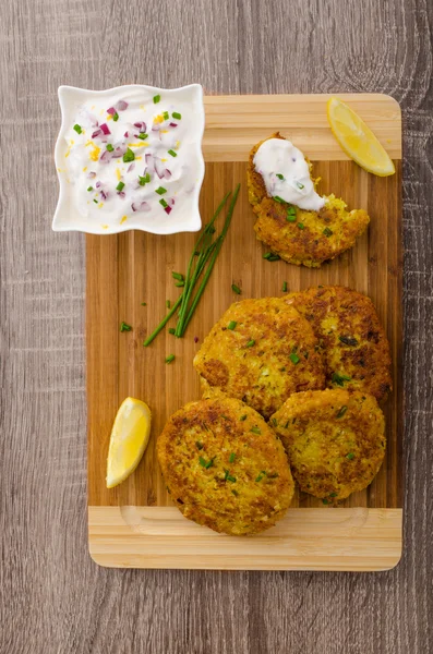 Cauliflower curry pancakes — Stock Photo, Image