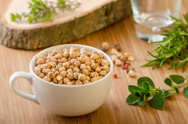 원시 및 건강 한 chickpeas — 스톡 사진