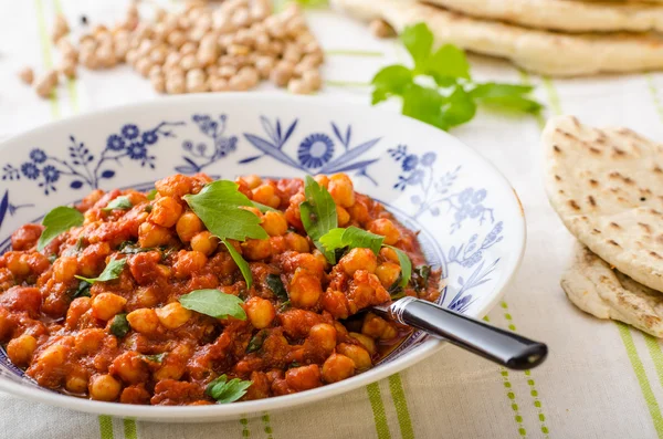 Curry de garbanzos de espinacas —  Fotos de Stock