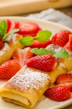 Peynir Blintzes