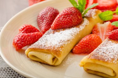 Peynir Blintzes