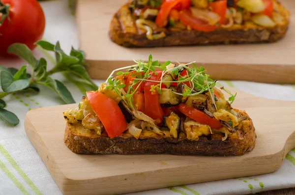 Temiz - vejetaryen tost sebzeli yemek — Stok fotoğraf