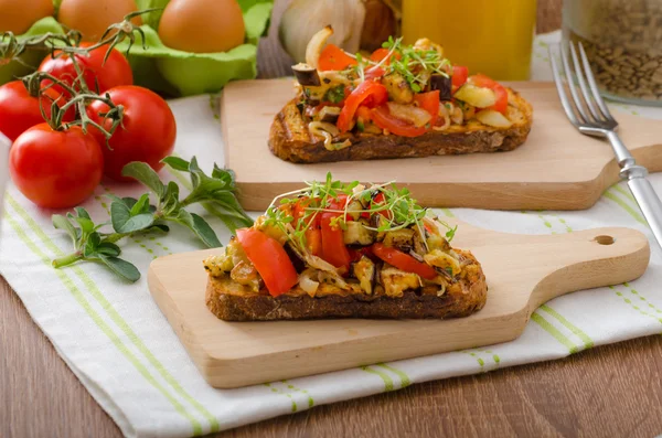 Temiz - vejetaryen tost sebzeli yemek