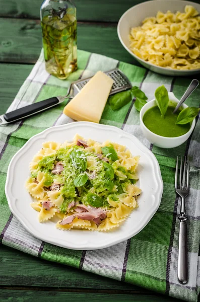 Pasta with pesto — Stock Image Pasta with pesto Stock Picture