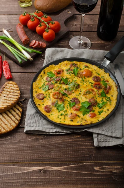 Omelette uomo con chorizo — Foto Stock