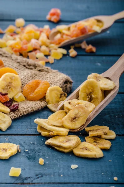 Gedroogde vruchten, gezond en lekker — Stockfoto