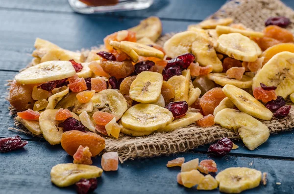 Frutas secas, sanas y deliciosas —  Fotos de Stock