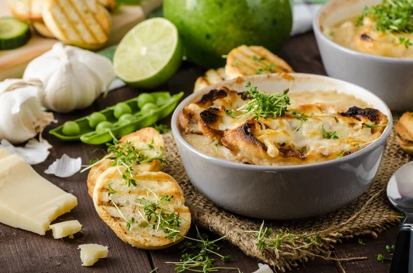 Garlic soup — Stock Photo, Image