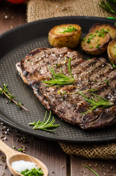 Rib eye biefstuk — Stockfoto