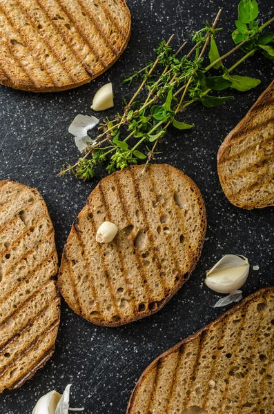 Pane tostato panini con aglio — Foto Stock