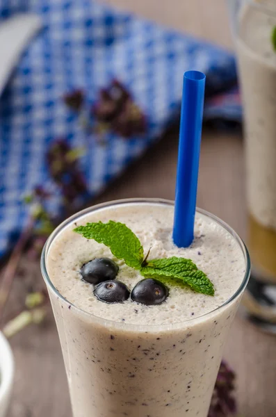 Bosbessen milkshake — Stockfoto