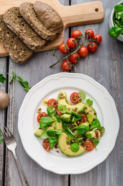 Avocadon salatası