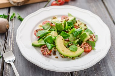 Avocadon salatası