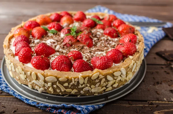 Yaz çilekli cheesecake — Stok fotoğraf