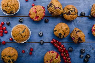 Meyve sağlıklı ev yapımı kek