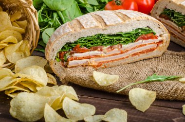 İtalyan preslenmiş sandviç