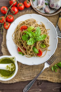 Milan pesto ile makarna
