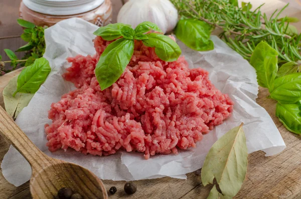 Carne picada em bruto — Fotografia de Stock