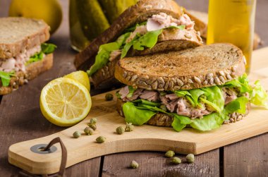 ton balıklı sandviç