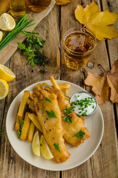 Vis en chips — Stockfoto