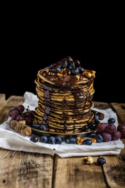 Büyük ev yapımı kek