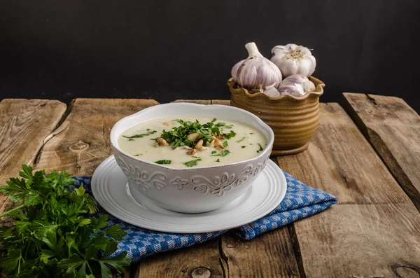 Cauliflower soup with blue cheese — Stock Photo, Image