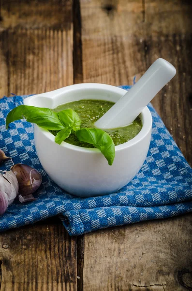 Pesto from basil and nots — Stock Photo, Image