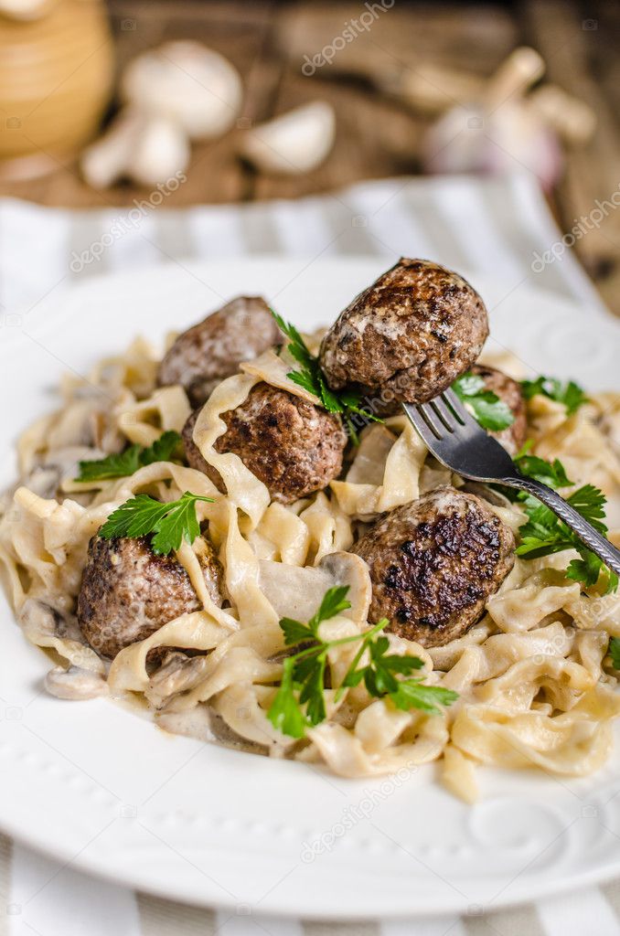 Homemade tagliatelle with meat balls