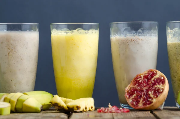 Smoothie dia, saudável e delicioso — Fotografia de Stock